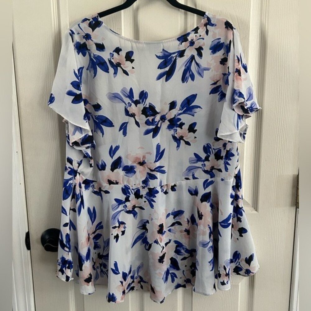Torrid Floral Pink & Blue Semi-Sheer Peplum Blouse Sz 2X - Picture 13 of 15